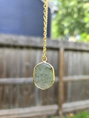 Gold-tone Green Natural Stone Pendant Necklace